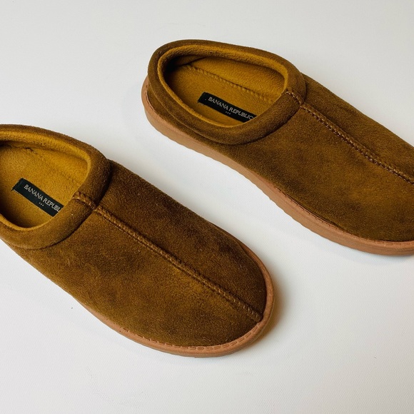Banana Republic Men's Comfortable Classic Brown Slippers Size 7-8 - Picture 3 of 4